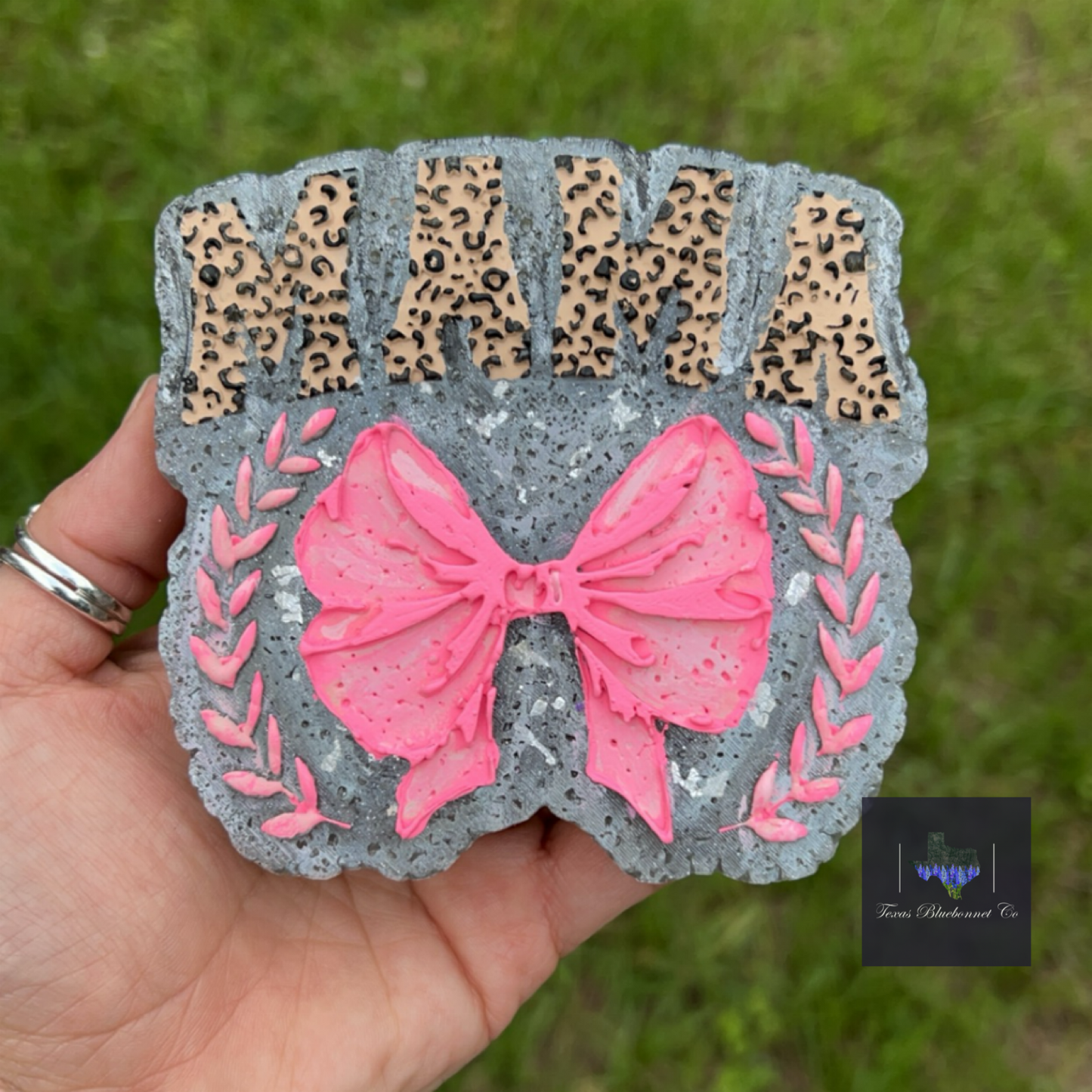 CHEETAH MAMA W/ BOW