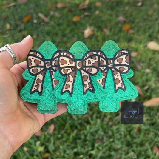 GREEN TREES W/ CHEETAH BOWS