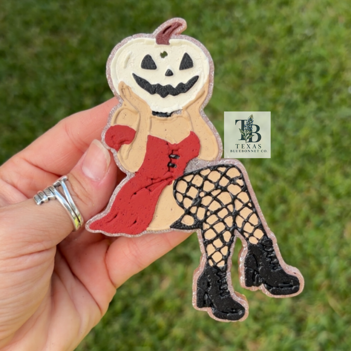 PUMPKIN HEAD PIN UP