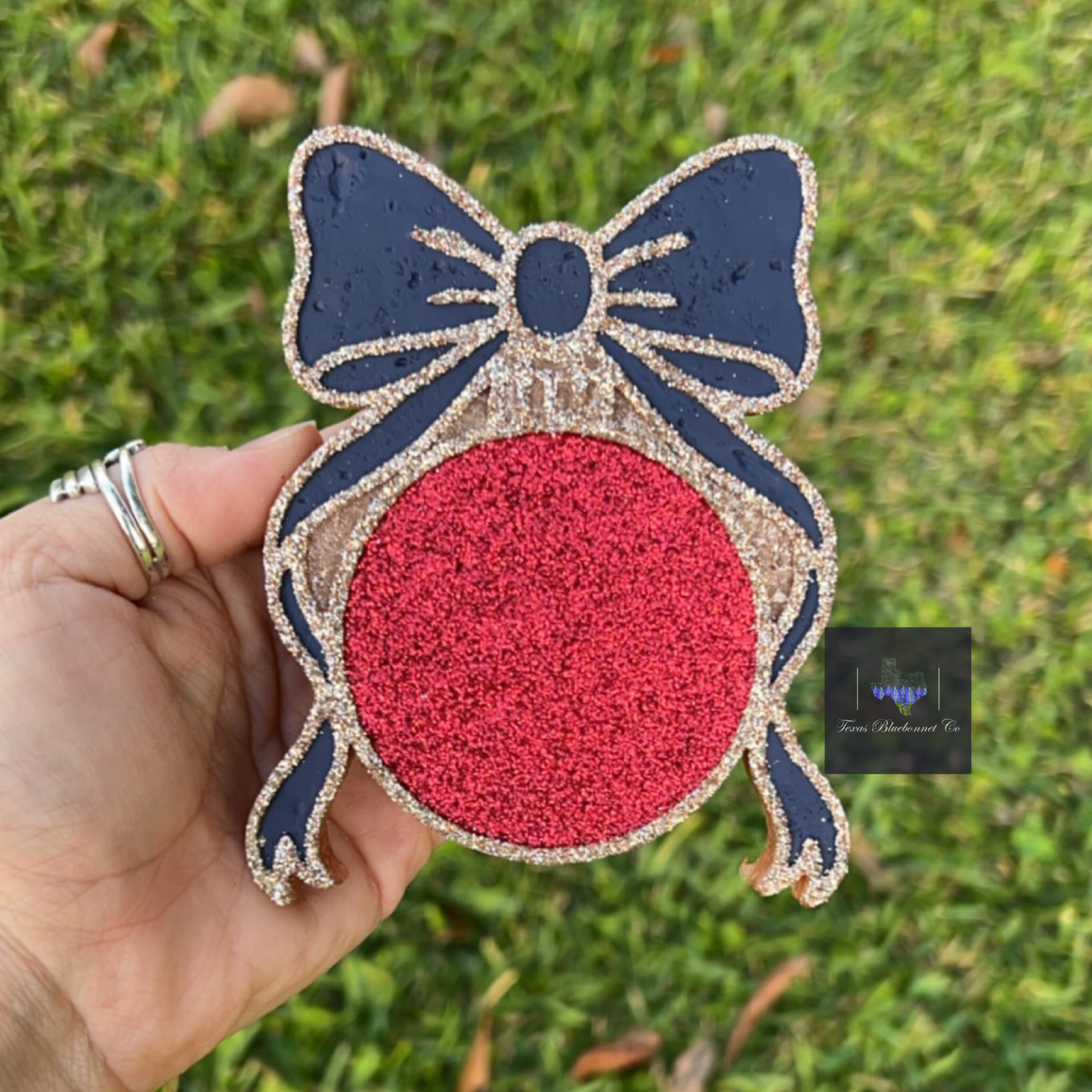 ORNAMENT W/ BOW