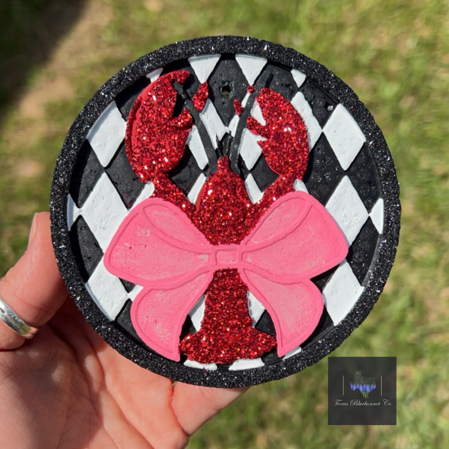 CRAWFISH W/ BOW ROUND BLACK/WHITE
