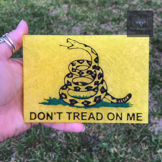 DONT TREAD ON ME FLAG