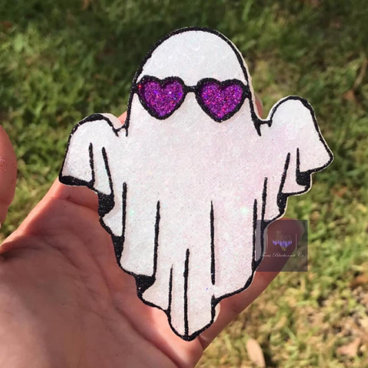 GHOST W/ HEART GLASSES