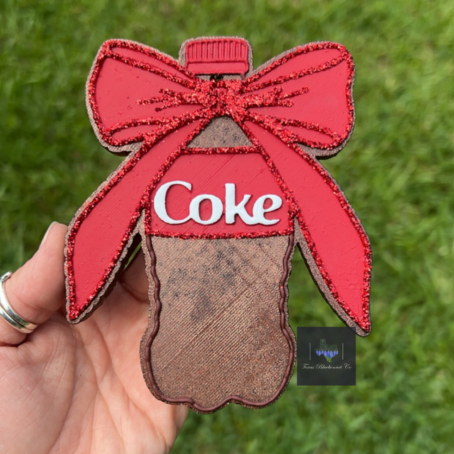 COCA COLA BOTTLE DESIGN 2
