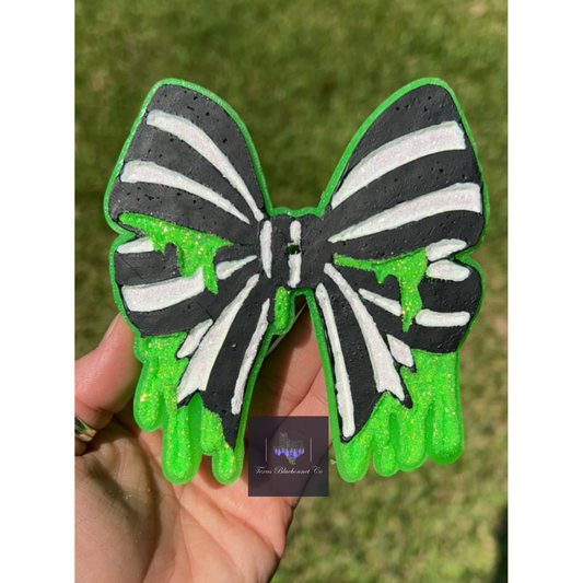 BEETLE JUICE BOW (NEON GREEN BACKGROUND)