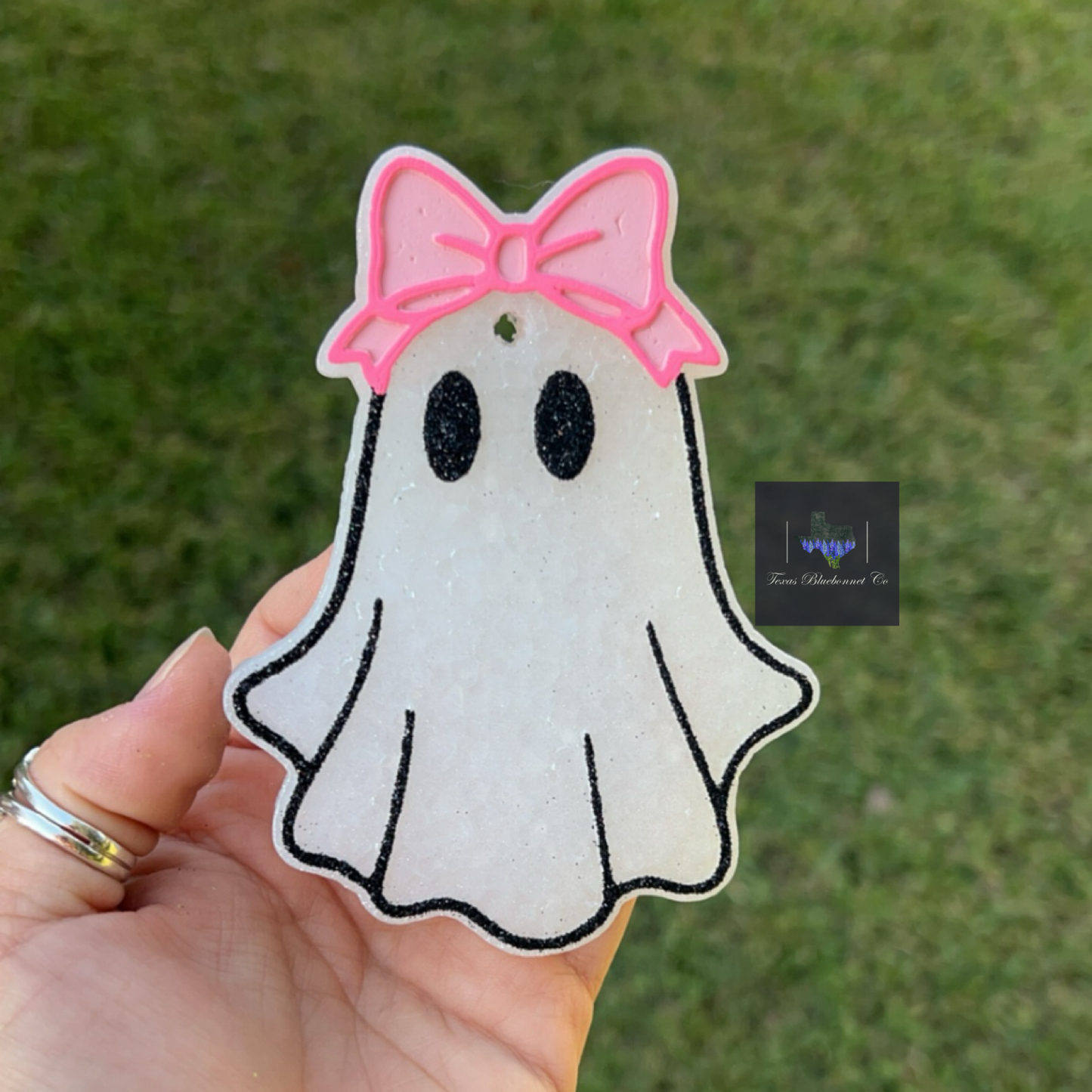 GHOST W/ BOW