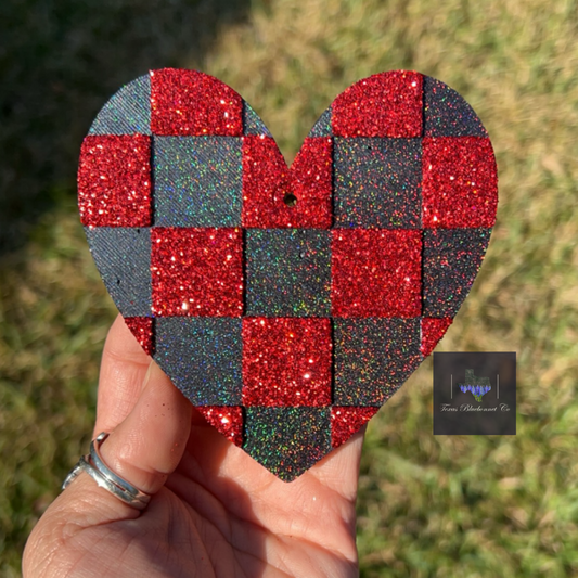 CHECKERED HEART (BLACK)