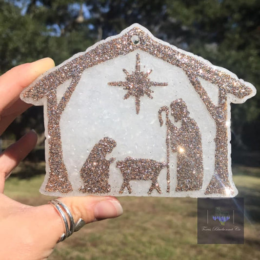 NATIVITY SCENE WHITE